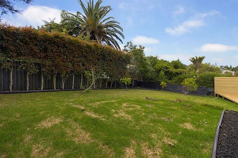 Photo of property in 60 Hilling Street, Titirangi, Auckland, 0604