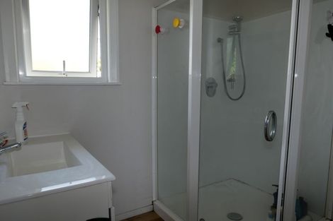 Photo of property in 12 Fitzpatrick Street, Newlands, Wellington, 6037