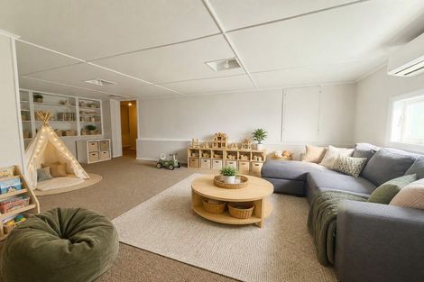 Photo of property in 31 Mahoe Street, Tawa, Wellington, 5028