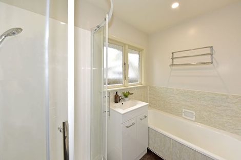 Photo of property in 91 Crofton Road, Harewood, Christchurch, 8051