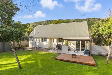 Photo of property in 98 Leinster Avenue, Raumati South, Paraparaumu, 5032