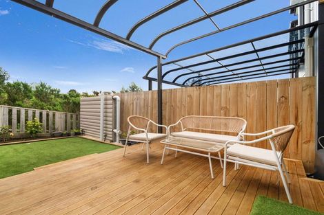 Photo of property in 25 Paina Crescent, Massey, Auckland, 0614