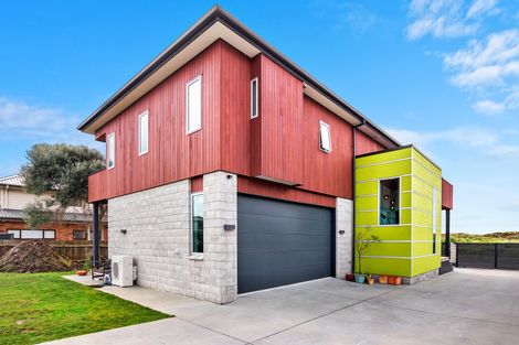 Photo of property in 44 Bway Road, Waihi Beach, 3611