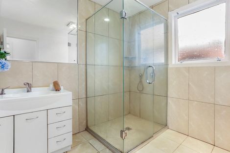 Photo of property in 4202a/2 Great North Road, Glendene, Auckland, 0602