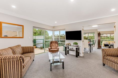 Photo of property in 10 Glengavel Grove, Papakowhai, Porirua, 5024