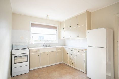 Photo of property in 15 Kiwi Court, Roslyn, Palmerston North, 4414