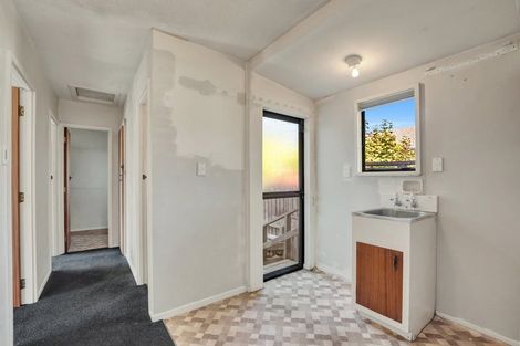 Photo of property in 2/114 Randolph Street, Woolston, Christchurch, 8062