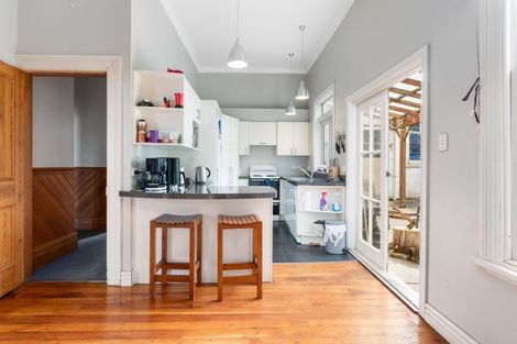 Photo of property in 32 Clifford Street, Dalmore, Dunedin, 9010