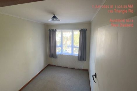Photo of property in 1/128 Triangle Road, Massey, Auckland, 0614