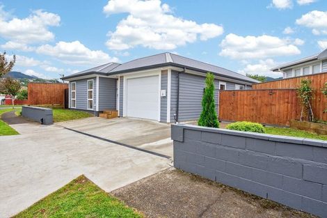 Photo of property in 43 Mary Crescent, Elderslea, Upper Hutt, 5018