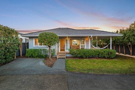 Photo of property in 7a Nelson Avenue, Northcote Point, Auckland, 0627