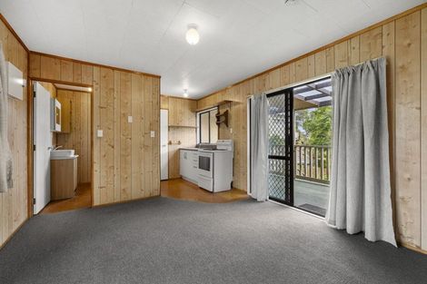Photo of property in 6 Helen Place, Raglan, 3225