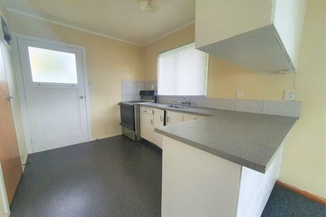 Photo of property in 12 Dawnhaven Drive, Te Atatu Peninsula, Auckland, 0610