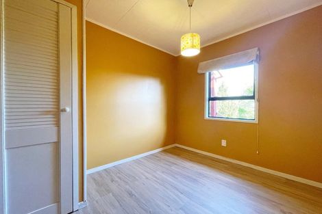 Photo of property in 1/294 West Coast Road, Glen Eden, Auckland, 0602