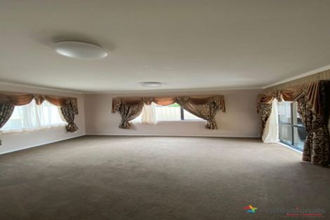 Photo of property in 32 Rathmar Drive, Manurewa, Auckland, 2105