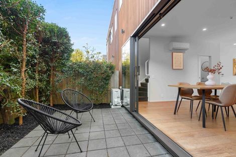 Photo of property in 21b Chippendale Crescent, Birkdale, Auckland, 0626