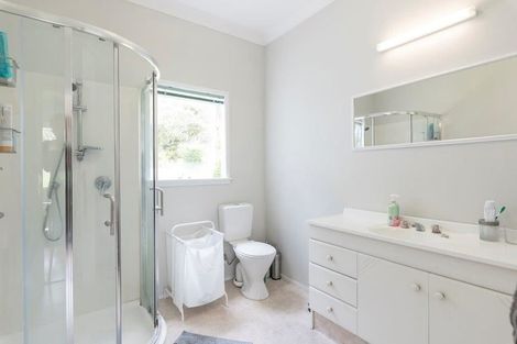 Photo of property in 384 Mangakura Road, Helensville, 0875