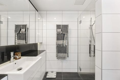 Photo of property in 902/1u Market Lane, Wellington Central, Wellington, 6011