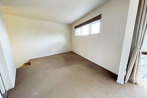 Photo of property in 15 Rosalind Road, Glenfield, Auckland, 0629