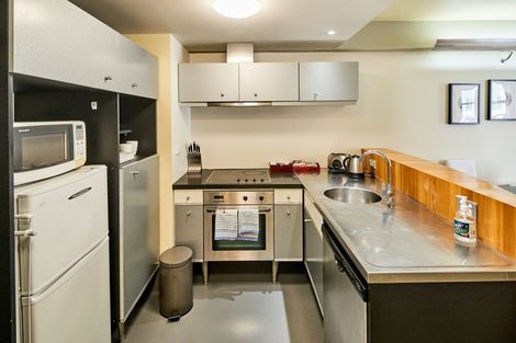Photo of property in St Pauls Apartments, 98/43u Mulgrave Street, Thorndon, Wellington, 6011