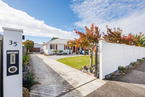 Photo of property in 35 Collingwood Street, Hokowhitu, Palmerston North, 4410