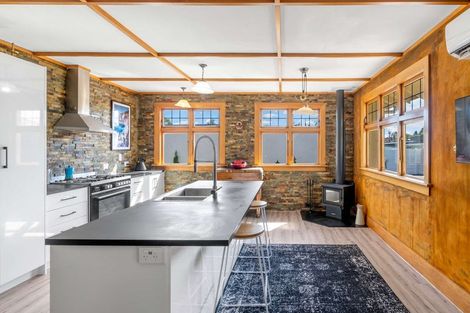 Photo of property in 62 Grange Street, Winton, 9720