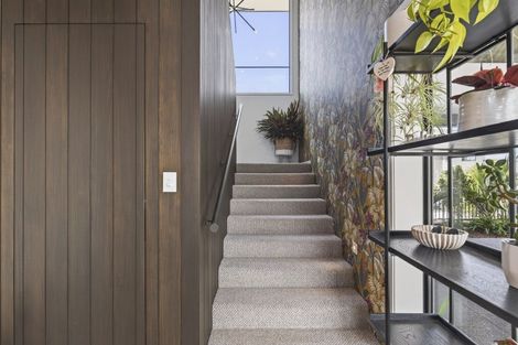 Photo of property in 8 Kowhai Street, Strandon, New Plymouth, 4312