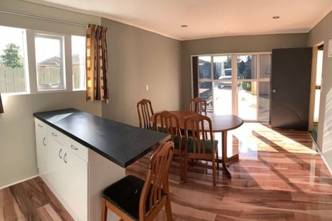 Photo of property in 37 Donegal Park Drive, Flat Bush, Auckland, 2019