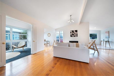 Photo of property in 174 Don Buck Road, Massey, Auckland, 0614