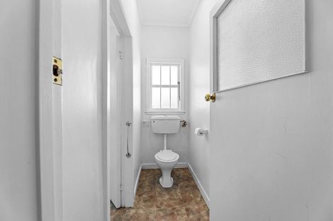 Photo of property in 1/48 Seabrook Avenue, New Lynn, Auckland, 0600