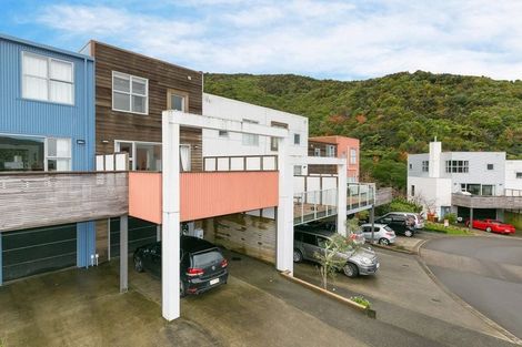 Photo of property in 56 Saddleback Grove, Karori, Wellington, 6012