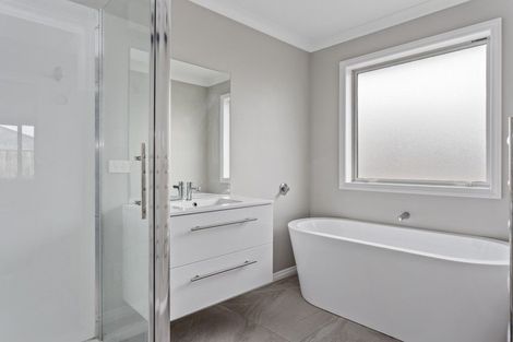 Photo of property in 73 Kippenberger Avenue, Rangiora, 7400