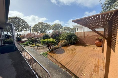 Photo of property in 104 Pendarves Street, New Plymouth, 4310