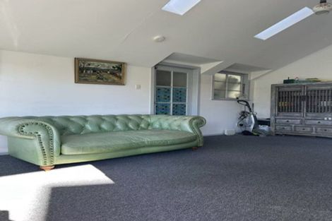 Photo of property in 50 Peter Terrace, Castor Bay, Auckland, 0620