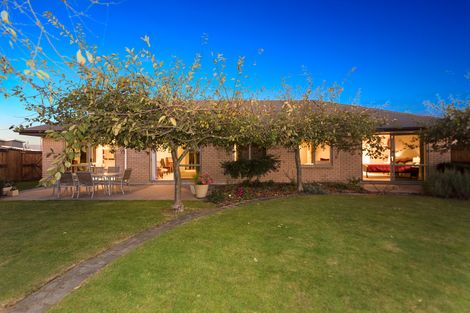Photo of property in 19 Coleraine Drive, Rototuna, Hamilton, 3210