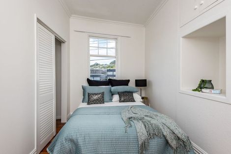 Photo of property in 2 Gordon Street, Newtown, Wellington, 6021