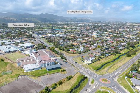 Photo of property in 38 College Drive, Paraparaumu, 5032