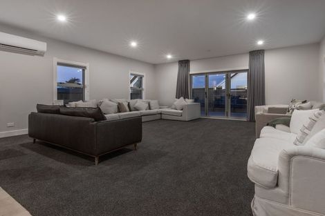 Photo of property in 37 Fairfield Road, Levin, 5510
