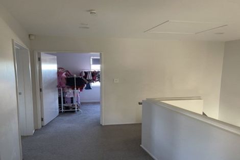 Photo of property in 3b Poruru Close, Papakura, 2110