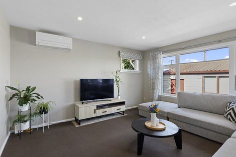 Photo of property in 2/10 Nottingham Avenue, Halswell, Christchurch, 8025