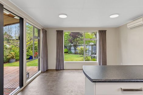 Photo of property in 23 Kereru Street, Two Mile Bay, Taupo, 3330
