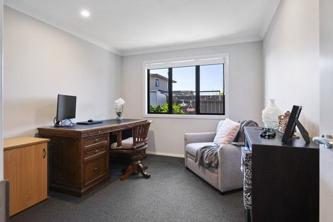 Photo of property in 25 Trump Place, Kelvin Grove, Palmerston North, 4414