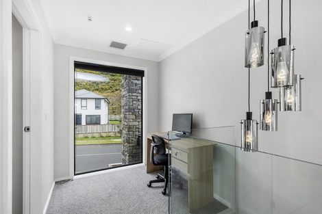 Photo of property in 9 Porokaiwhiri Street, Crofton Downs, Wellington, 6035