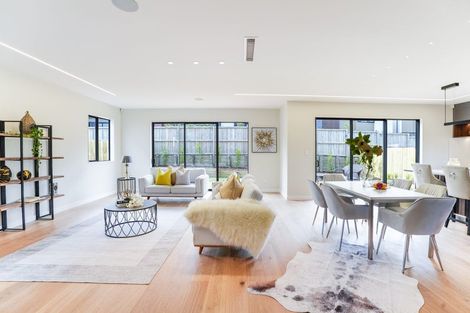 Photo of property in 4 Pukeko Road, Hobsonville, 0616