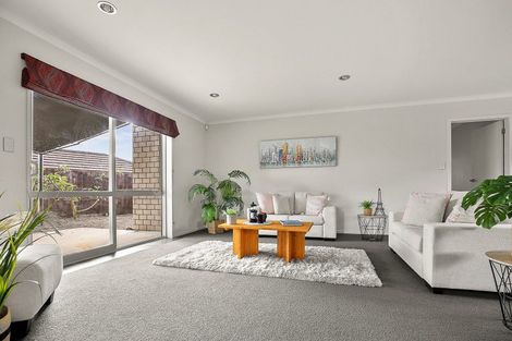 Photo of property in 64 Magellan Rise, Flagstaff, Hamilton, 3210