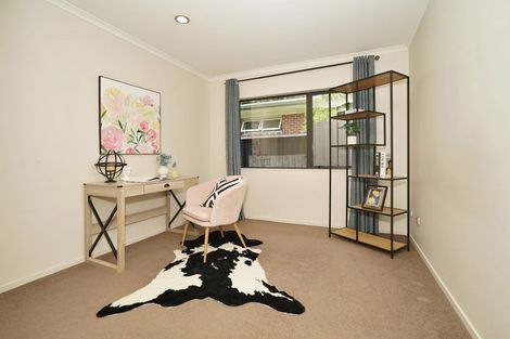 Photo of property in 8 Berkley Avenue, Hillcrest, Hamilton, 3216