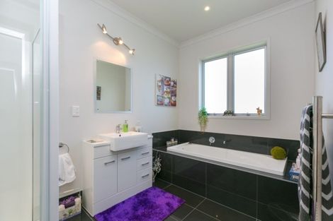 Photo of property in 1216 Junction Road, Egmont Village, Inglewood, 4386