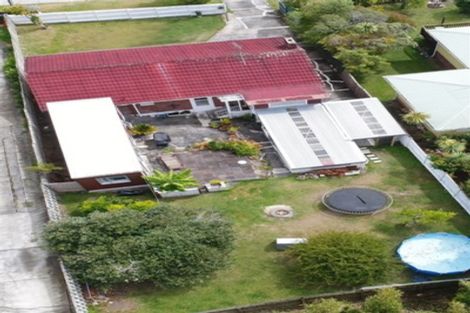 Photo of property in 56 Stottholm Road, Titirangi, Auckland, 0604