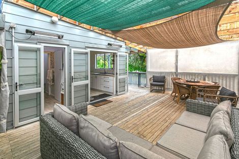 Photo of property in 33 Puriri Road, Te Kouma, Coromandel, 3581