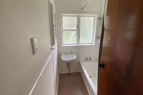 Photo of property in 62- 64 Hampshire Street, Cannons Creek, Porirua, 5024